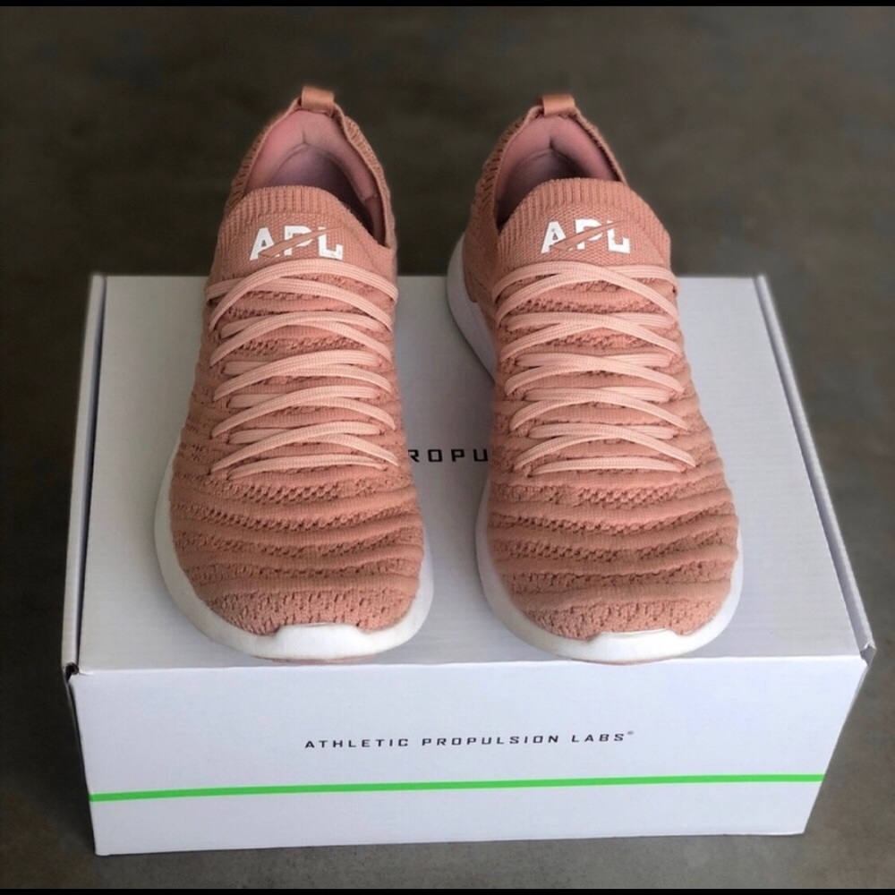 APL Techloom Wave Sneaker